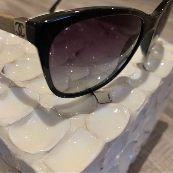 CHANEL Sunglasses main image 8